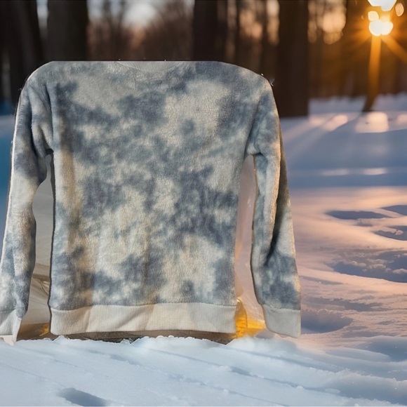 Abercrombie Blue Tie Dye Fuzzy Blue Sweatshirt Top Sweater Medium 9/10 A&F Logo - Picture 5 of 12